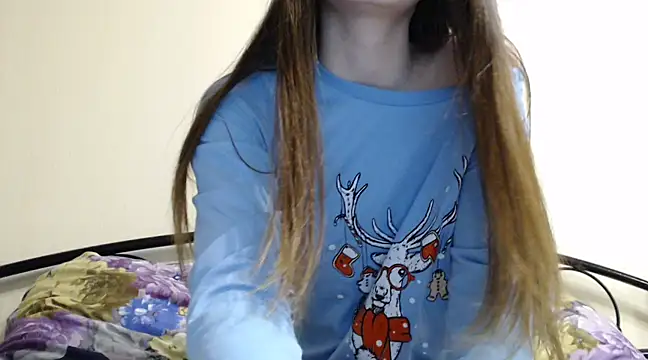 Snapshot of Effi_18 chatting on December 24, 8:38 pm Effi 18 online show from December 24, 8:38 pm