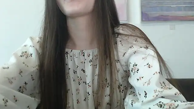 Snapshot of Effi_18 chatting on February 16, 5:04 pm Effi 18 online show from February 16, 5:04 pm