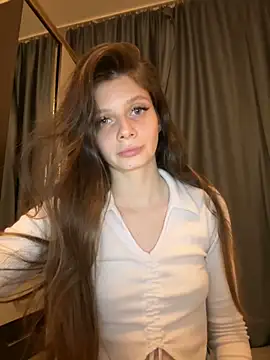 Snapshot of Effi_18 chatting on October 12, 5:45 pm Effi 18 online show from October 12, 5:45 pm