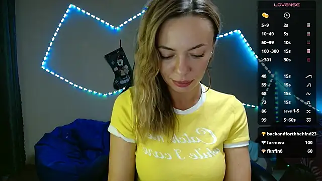 Snapshot of Daria_Spring chatting on January 6, 10:26 pm Daria Spring online show from January 6, 10:26 pm
