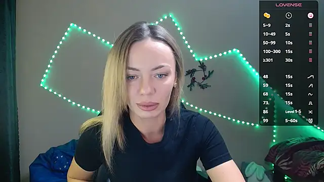 Snapshot of Daria_Spring chatting on January 15, 5:37 pm Daria Spring online show from January 15, 5:37 pm
