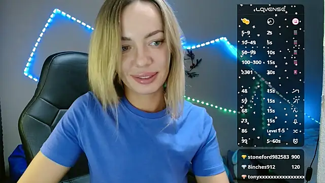 Snapshot of Daria_Spring chatting on January 20, 9:53 pm Daria Spring online show from January 20, 9:53 pm