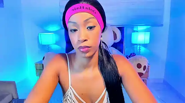 IsabelaRoss online show from March 11, 7:47 pm