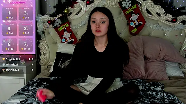 Snapshot of MiriaamWhite chatting on January 16, 10:23 pm MiriaamWhite online show from January 16, 10:23 pm