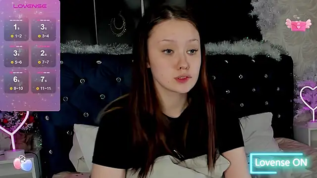 Snapshot of MiriaamWhite chatting on January 25, 5:08 pm MiriaamWhite online show from January 25, 5:08 pm