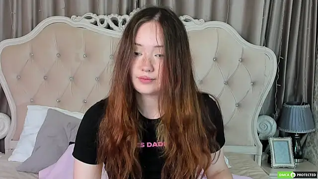 Snapshot of MiriaamWhite chatting on September 16, 3:51 am MiriaamWhite online show from September 16, 3:51 am