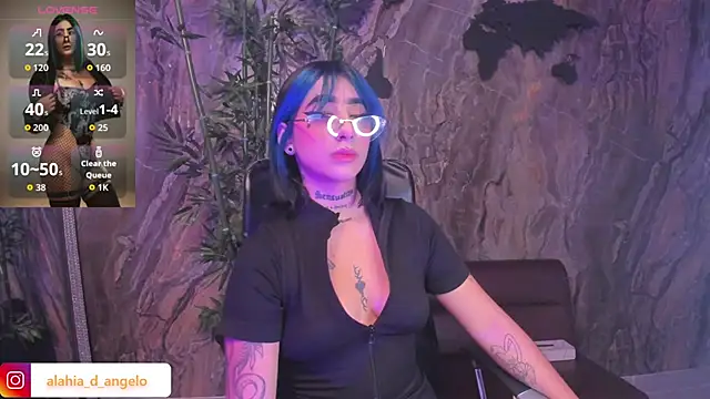 Snapshot of Alahia_Dangelo chatting on March 1, 5:48 pm Alahia Dangelo online show from March 1, 5:48 pm