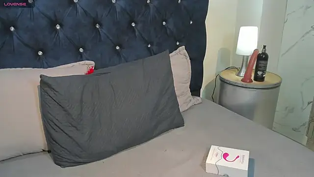  maria foxx  online show from March 31, 5:13 pm