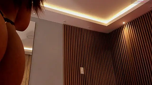 Snapshot of Eilin_clio chatting on January 4, 12:38 pm Eilin clio online show from January 4, 12:38 pm