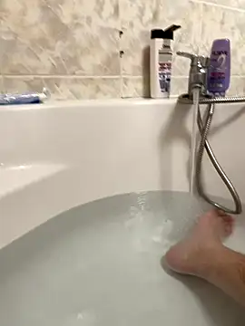 Snapshot of Hugo76578 chatting on September 24, 8:56 pm Hugo76578 online show from September 24, 8:56 pm