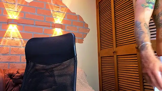 Dylanstonne online show from January 11, 2:49 am