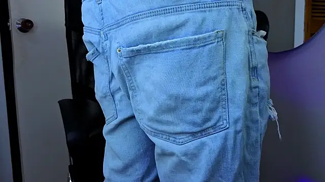 Dylanstonne online show from January 13, 2:17 am