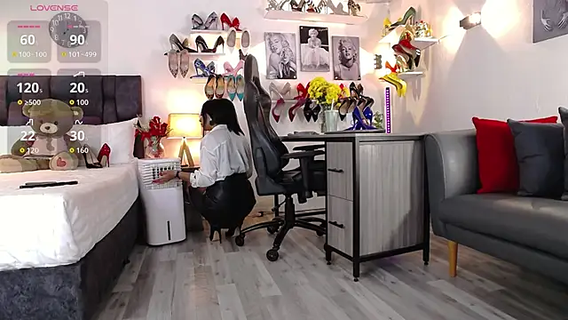 Carlajohnson online show from September 27, 12:59 am