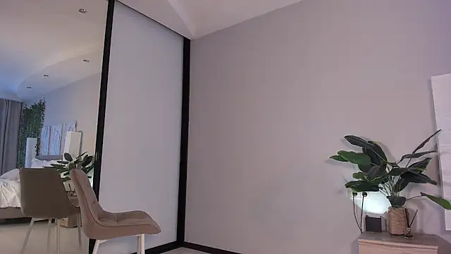 creambaby1 online show from February 4, 8:09 am