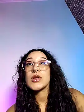 chunn liioo online show from January 22, 1:10 am