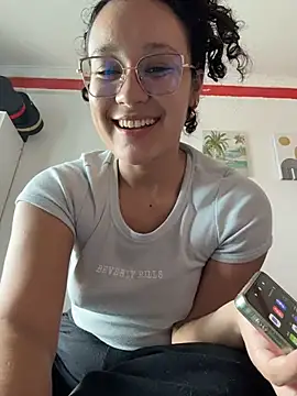 chunn liioo online show from July 14, 6:13 pm