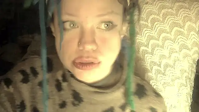 Snapshot of iva_spirit chatting on December 18, 7:41 pm iva spirit online show from December 18, 7:41 pm