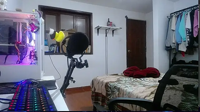 esjrobles online show from December 29, 1:49 pm