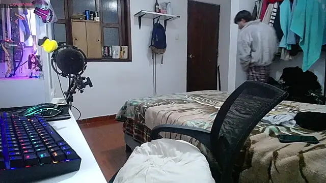 esjrobles online show from January 22, 5:26 am