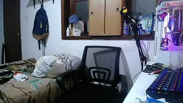 esjrobles online show from March 8, 8:33 am