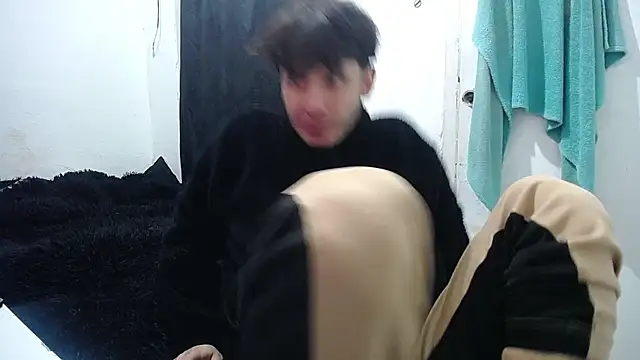 esjrobles online show from September 10, 1:33 pm