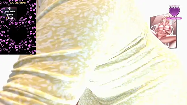 Snapshot of kendallclarkk03 chatting on December 31, 5:33 am kendallclarkk03 online show from December 31, 5:33 am