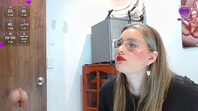 Snapshot of kendallclarkk03 chatting on January 29, 5:09 am kendallclarkk03 online show from January 29, 5:09 am