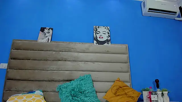 Snapshot of KyleDoom chatting on February 17, 12:23 pm KyleDoom online show from February 17, 12:23 pm