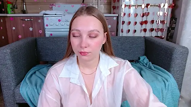 bellaa love  online show from February 5, 12:04 am