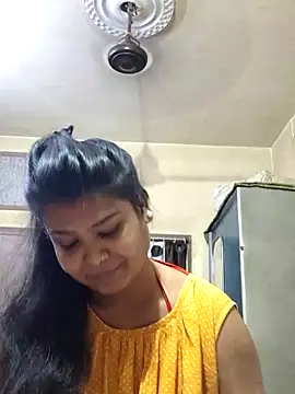 yoursweety09 online show from March 15, 2:03 am