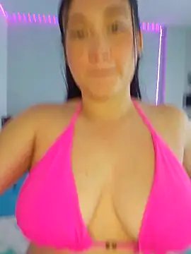 zhara-valencia online show from May 6, 1:38 pm