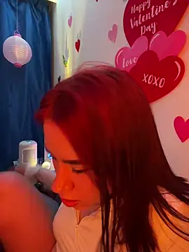 Snapshot of Im_Valen_Cute chatting on February 8, 3:30 am Im Valen Cute online show from February 8, 3:30 am