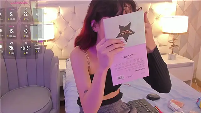 Snapshot of Nastya_Fantasy chatting on January 10, 7:21 pm Nastya Fantasy online show from January 10, 7:21 pm