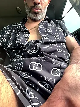 Snapshot of KBD85 chatting on June 6, 2:33 pm KBD85 online show from June 6, 2:33 pm
