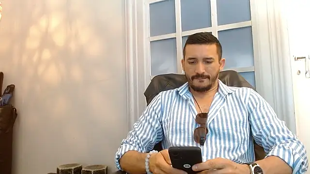 Snapshot of Reiko_85_ chatting on October 7, 2:47 pm Reiko 85 online show from October 7, 2:47 pm