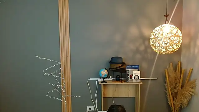 Reiko 85  online show from February 13, 2:35 pm