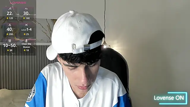 Dyla n18 online show from April 6, 8:43 pm