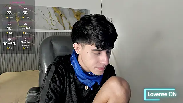 Dyla n18 online show from April 17, 8:23 pm