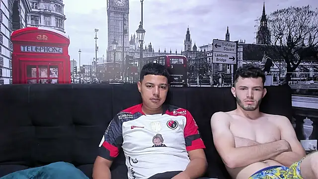 Snapshot of threesome_sexy_hot chatting on January 14, 10:06 am threesome sexy hot online show from January 14, 10:06 am