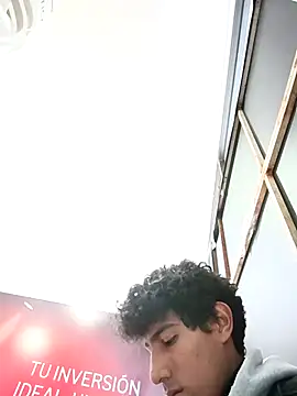 alexander32r online show from May 6, 4:56 pm