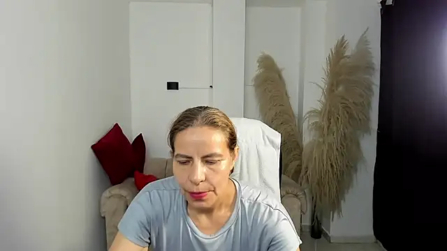 Milf karlye online show from March 17, 2:27 am