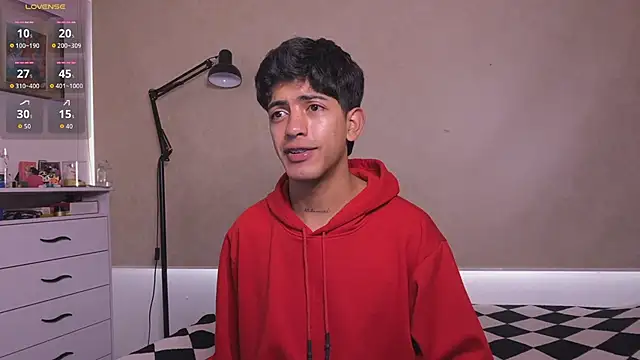 teobowny  online show from November 19, 1:11 pm