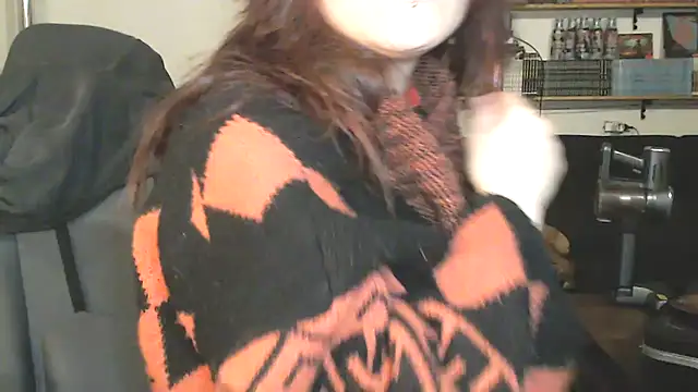 Snapshot of complicata_mente chatting on March 5, 6:45 pm complicata mente online show from March 5, 6:45 pm