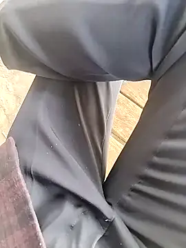 Snapshot of nidansohib1230 chatting on December 19, 8:23 am nidansohib1230 online show from December 19, 8:23 am