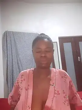 Snapshot of Luciouslips00 chatting on January 7, 1:49 am Luciouslips00 online show from January 7, 1:49 am