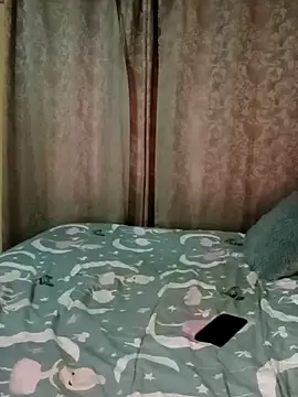 Snapshot of Luciouslips00 chatting on September 8, 3:11 pm Luciouslips00 online show from September 8, 3:11 pm