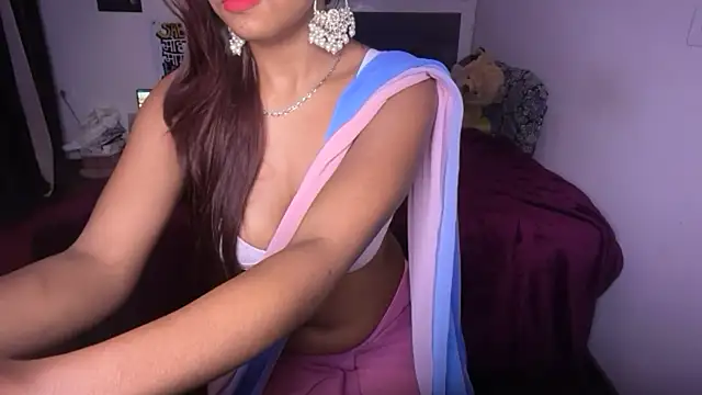 HornyBabe  online show from April 8, 6:30 pm