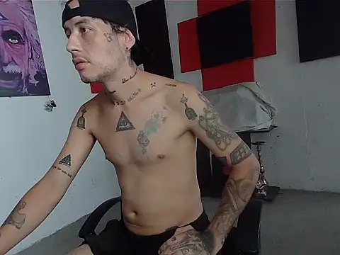 patrik tattoo  online show from May 28, 4:48 pm