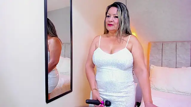 tutu milf online show from October 11, 7:23 pm