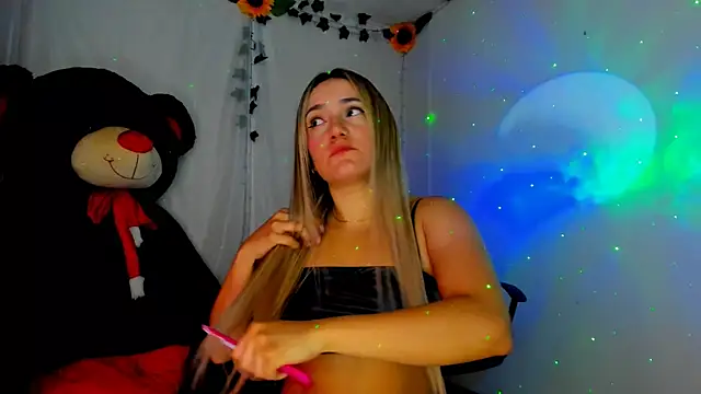 Keyth clement online show from December 3, 6:06 pm